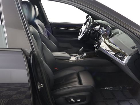 Used 2018 BMW 640i Gran Turismo xDrive image 29