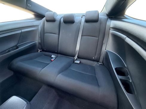 Used 2019 Honda Civic EX image 19