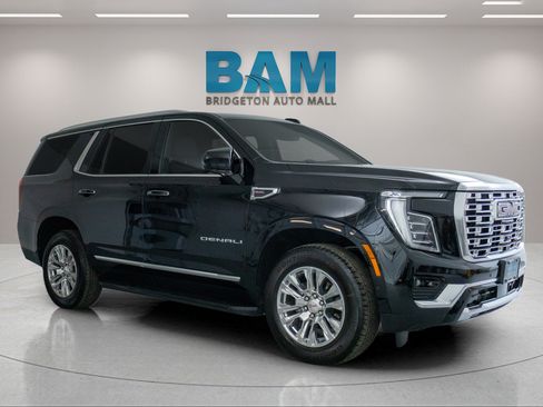 Used 2025 GMC Yukon Denali AWD/4WD image 1