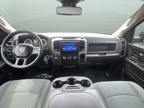 Used 2015 RAM 1500 Express AWD/4WD image 11