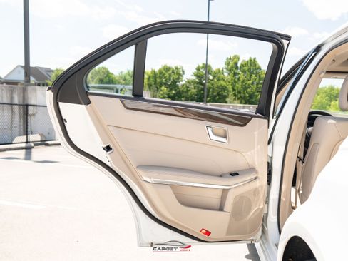 Used 2015 Mercedes-Benz E 350 4MATIC Sedan w/ Premium 1 Package image 42