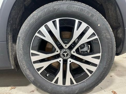 New 2026 Mercedes-Benz GLB 250 4MATIC image 21