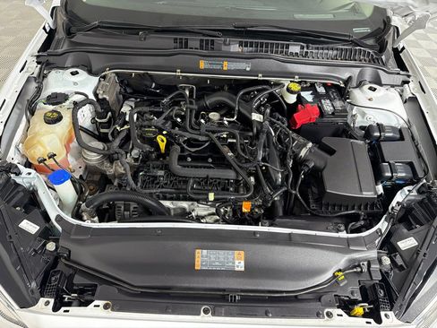 Used 2019 Ford Fusion SEL image 26