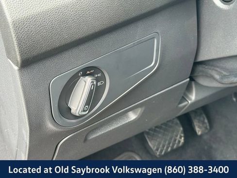 Used 2022 Volkswagen Tiguan SE AWD/4WD image 29