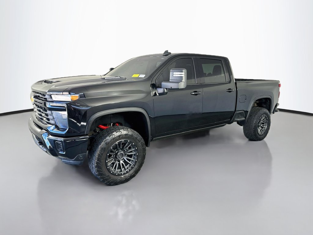 Used 2024 Chevrolet Silverado 2500 Custom w/ Custom Value Package AWD/4WD image 3