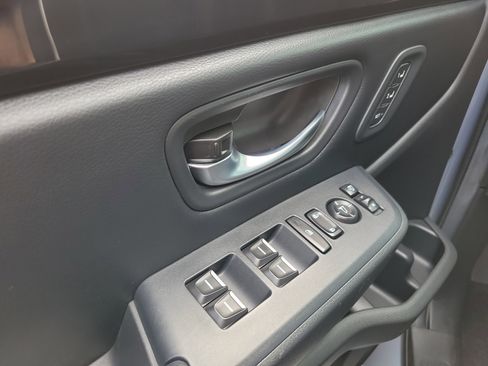 Used 2024 Honda Pilot TrailSport image 25