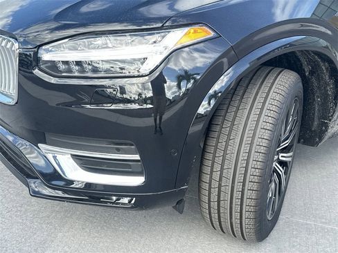 New 2025 Volvo XC90 B6 Plus w/ Protection Package Premier image 3
