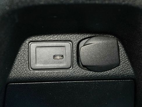 Used 2023 Mercedes-Benz Sprinter 2500 image 20