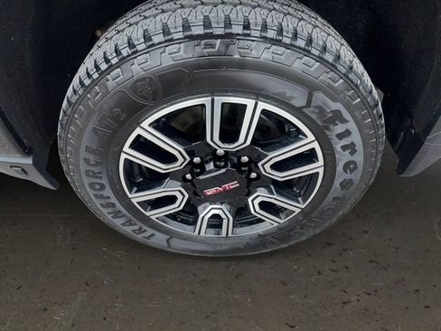 Used 2021 GMC Sierra 2500 AT4 AWD/4WD image 9