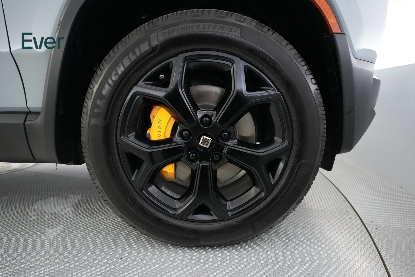 Used 2023 Rivian R1S Adventure Quad AWD/4WD image 20