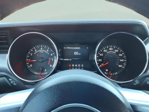 Used 2017 Ford Mustang Coupe image 23