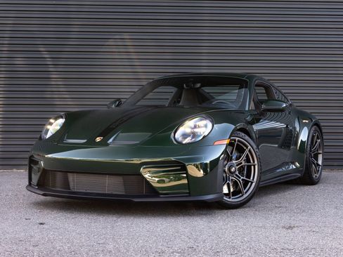 Certified 2026 Porsche 911 GT3 RWD image 1