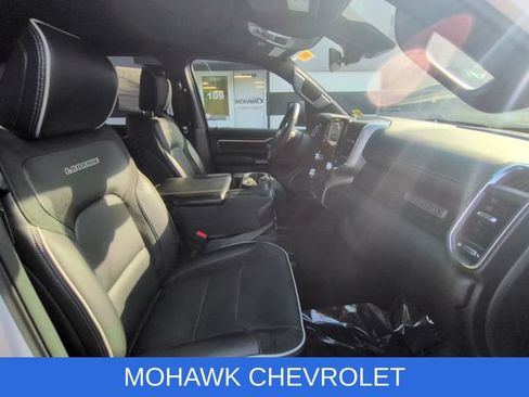 Used 2025 RAM 1500 Laramie AWD/4WD image 28