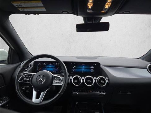 Used 2023 Mercedes-Benz GLA 250 image 11