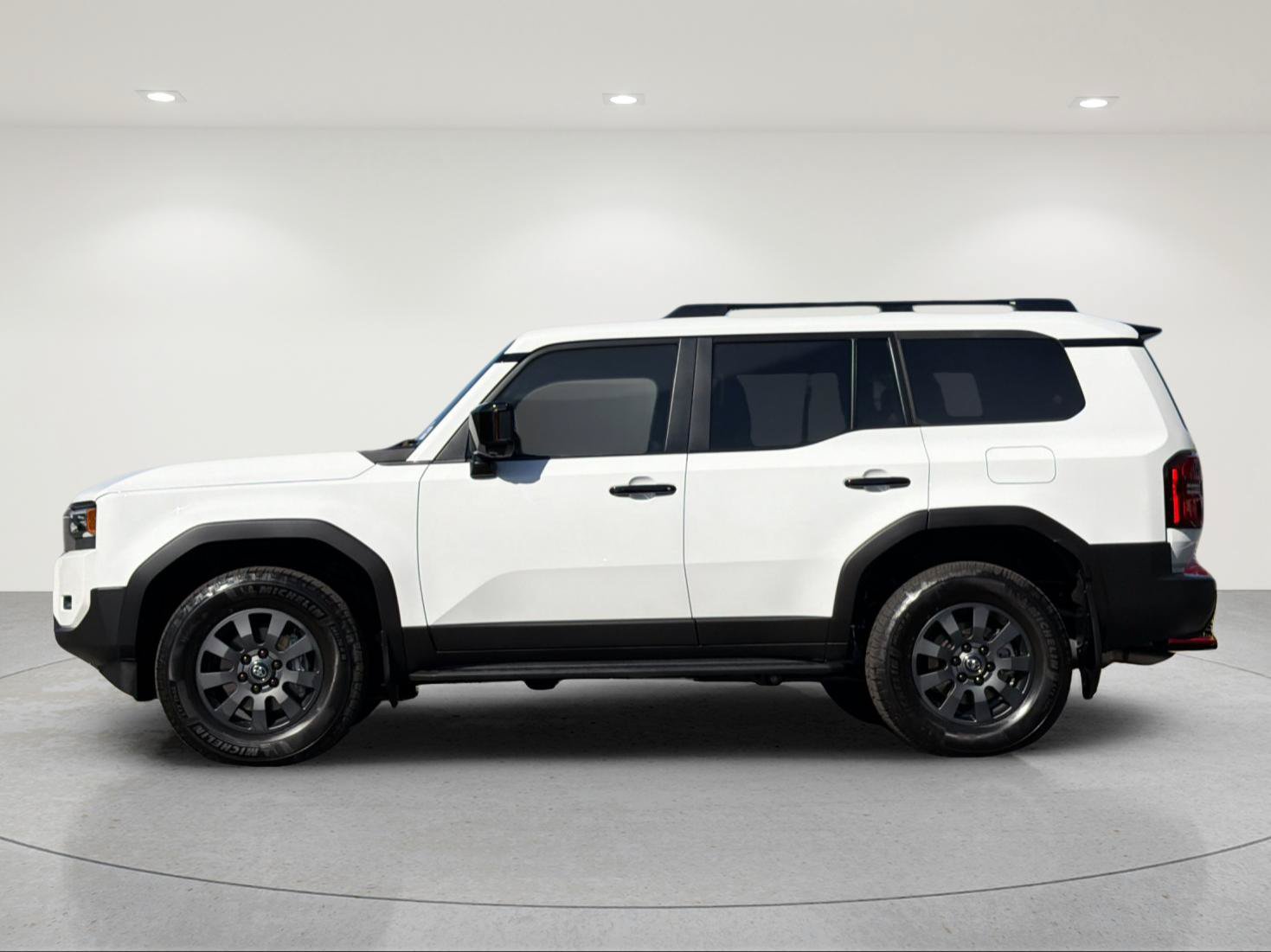 Used 2027 Toyota Land Cruiser AWD/4WD image 2