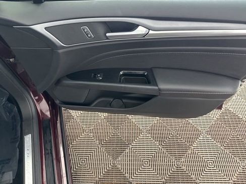 Used 2013 Ford Fusion Titanium image 21