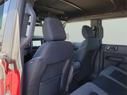 Used 2021 Ford Bronco Big Bend w/ Sasquatch Package image 12