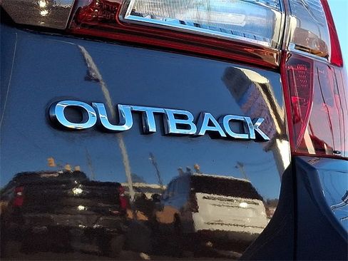 Used 2019 Subaru Outback 2.5i Limited image 32
