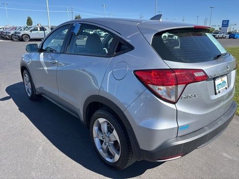 Certified 2022 Honda HR-V LX image 4