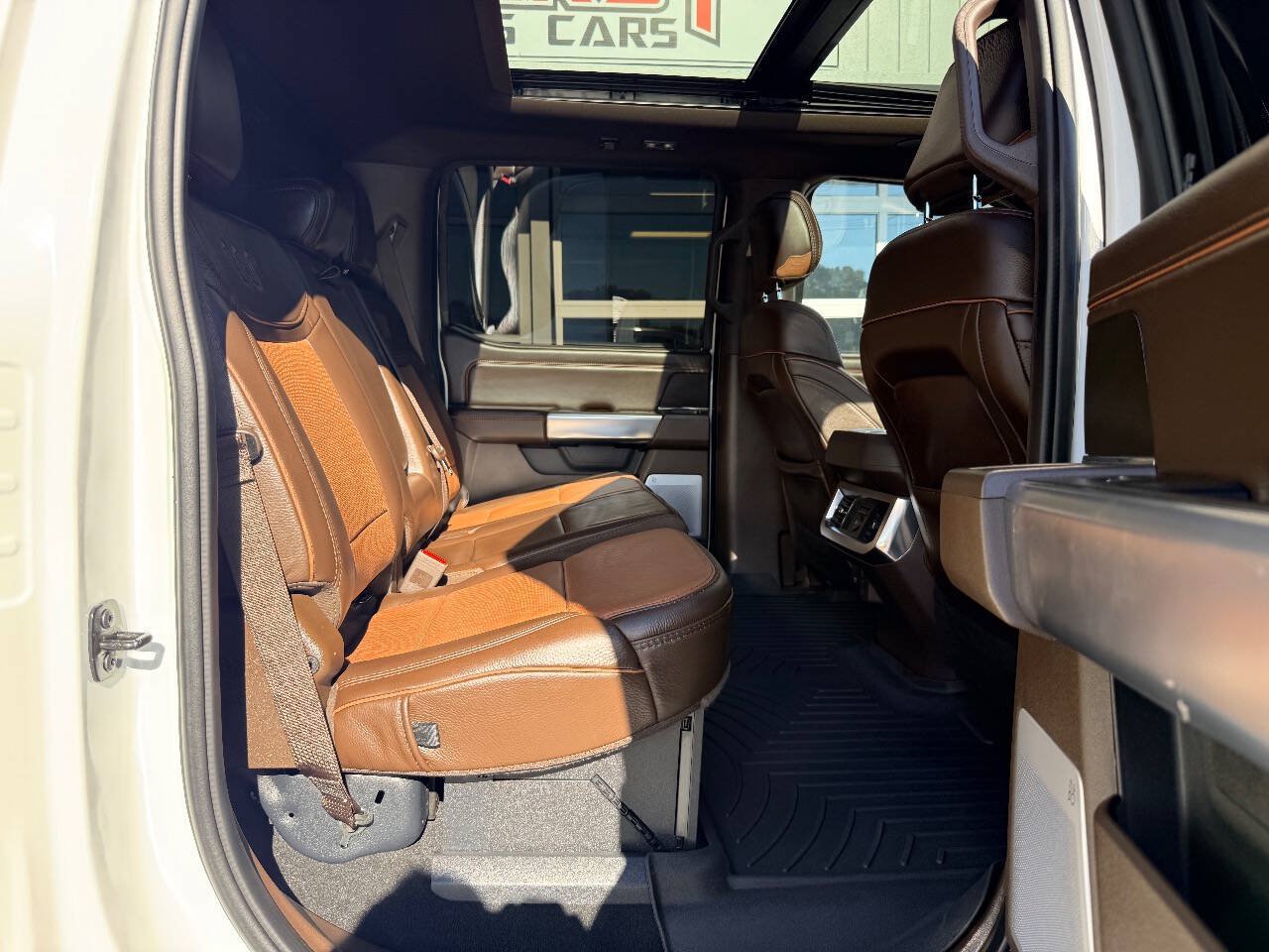 Used 2025 Ford F250 King Ranch w/ FX4 Off-Road Package AWD/4WD image 41