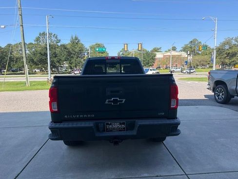 Used 2018 Chevrolet Silverado 1500 LTZ Z71 w/ LTZ Plus Package AWD/4WD image 5