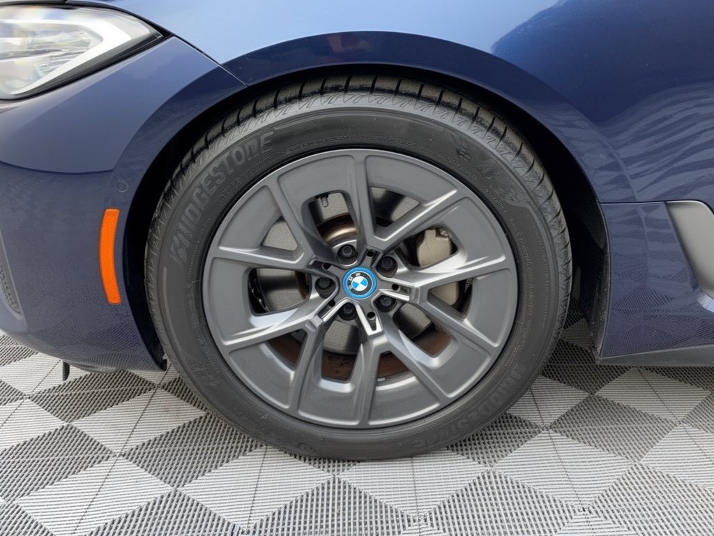 Certified 2023 BMW i4 eDrive35 w/ Parking Assistance Package RWD image 13