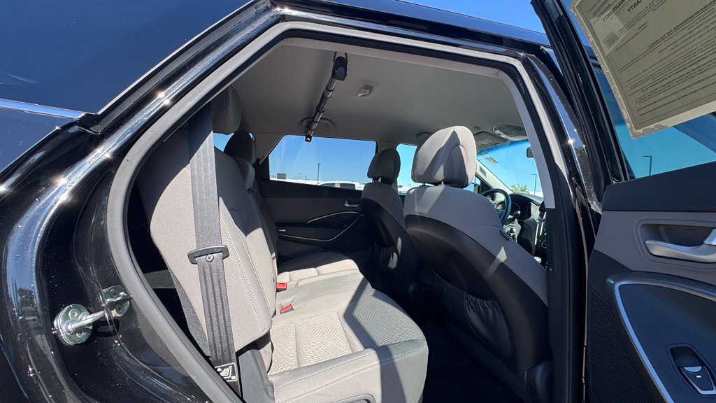 Used 2016 Hyundai Santa Fe SE AWD/4WD image 9