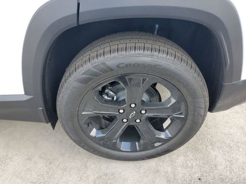 New 2026 Chevrolet Equinox LT w/ Convenience Package II image 5