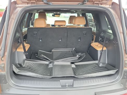 Used 2024 Hyundai Santa Fe Limited AWD/4WD image 19