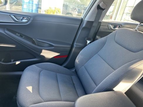 Used 2022 Hyundai Ioniq SEL image 29