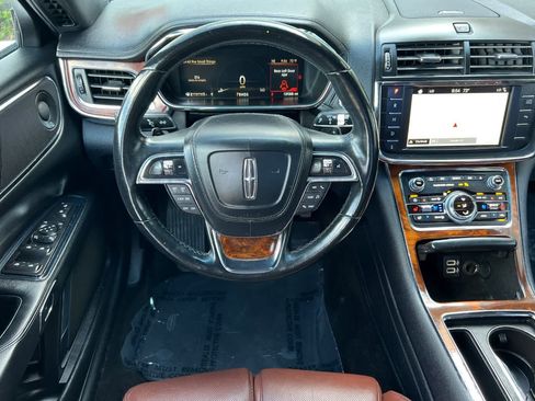 Used 2018 Lincoln Continental Reserve w/ Continental Climate Package AWD/4WD image 15