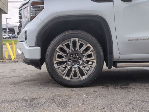New 2026 GMC Sierra 1500 Denali Ultimate image 16
