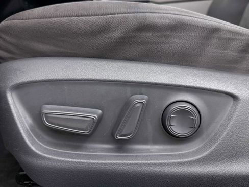 Used 2018 Toyota Camry LE w/ Convenience Package image 23