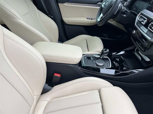 Used 2023 BMW X3 sDrive30i w/ Premium Package image 22