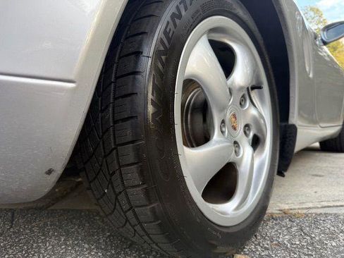 Used 2001 Porsche Boxster image 21