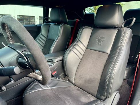 Used 2018 Dodge Challenger SRT Demon RWD image 19