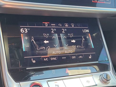 Used 2021 Audi S6 Prestige w/ Prestige Package image 36