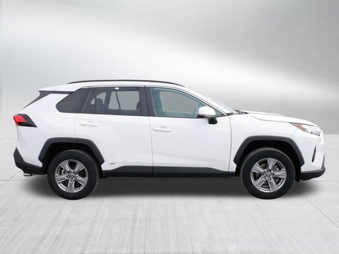 Used 2023 Toyota RAV4 XLE image 8