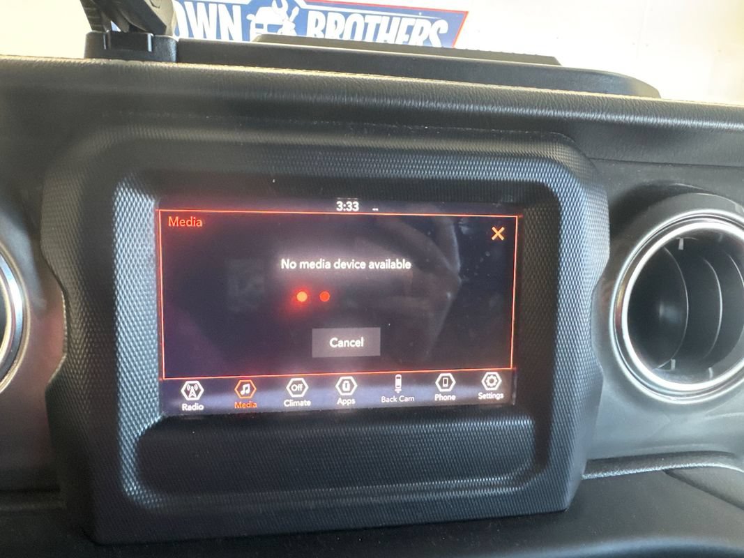 Used 2021 Jeep Wrangler Unlimited Sahara AWD/4WD image 22