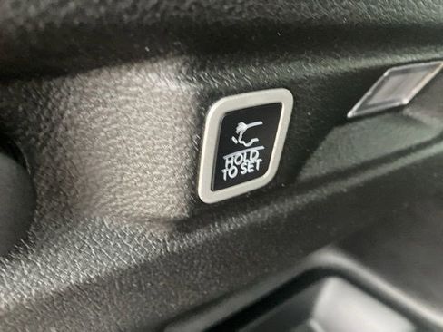 Certified 2023 Jeep Grand Cherokee L Limited AWD/4WD image 27