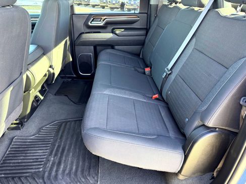 Used 2024 Chevrolet Silverado 2500 LT image 17