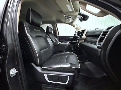 Used 2019 RAM 1500 Laramie image 15