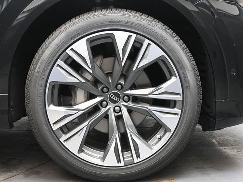New 2026 Audi Q8 Prestige AWD/4WD image 10
