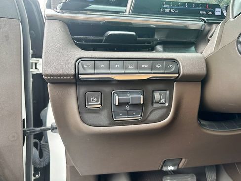 Used 2021 Cadillac Escalade Sport w/ Driver Assist Tech Package AWD/4WD image 37