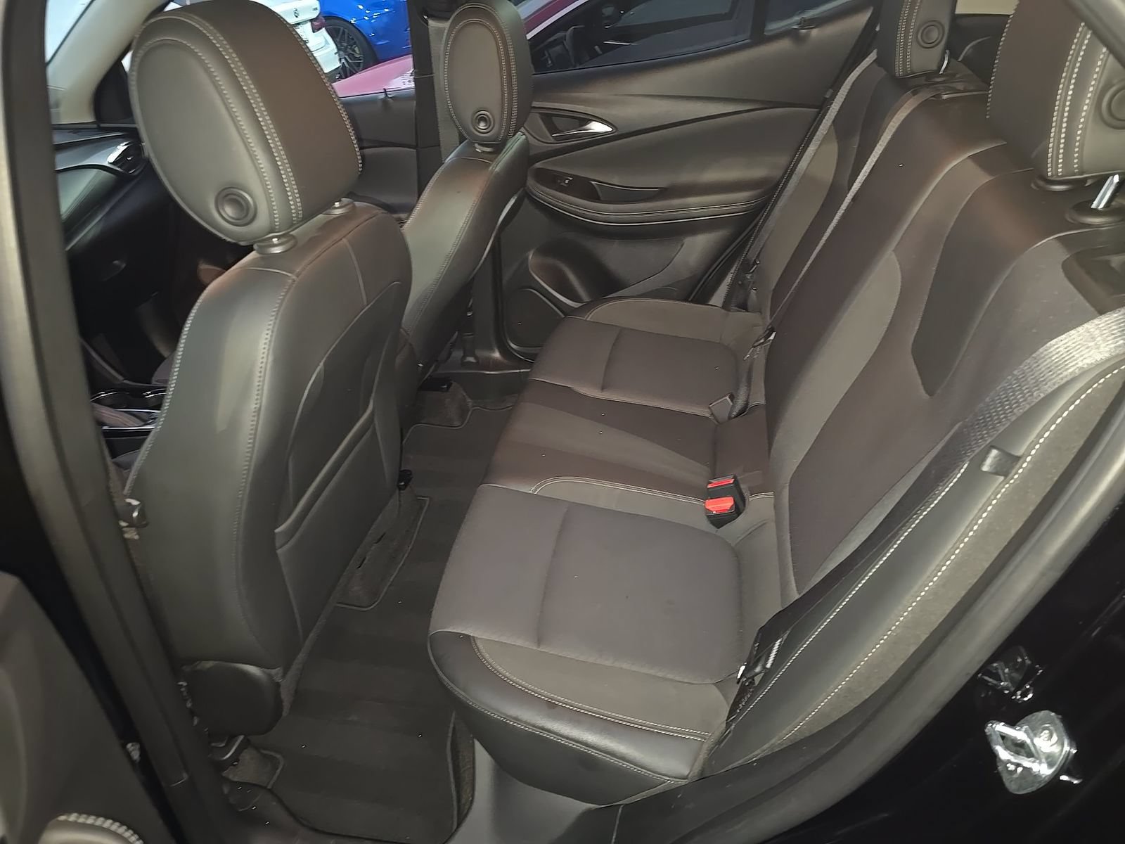 Used 2023 Buick Encore GX Preferred w/ Cold Weather Comfort Package FWD image 12