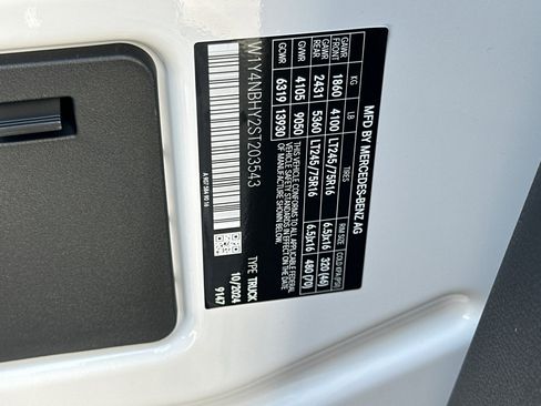 New 2025 Mercedes-Benz Sprinter 2500 image 28