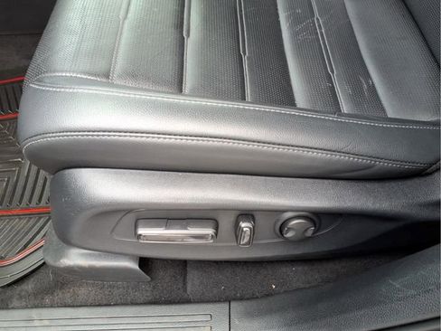 Used 2024 Honda CR-V EX-L image 13