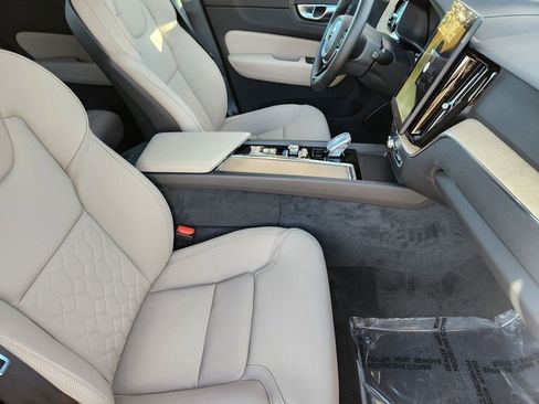 New 2026 Volvo XC60 T8 Plus w/ Protection Package Premier AWD/4WD image 4