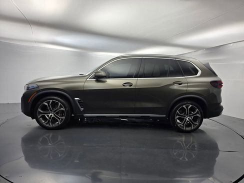 Used 2024 BMW X5 sDrive40i w/ Premium Package RWD image 7