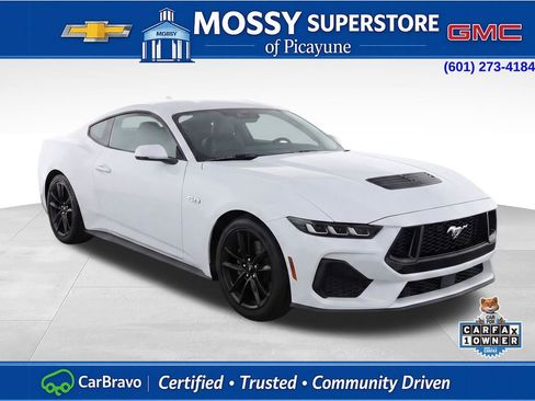 Used 2026 Ford Mustang GT RWD image 2